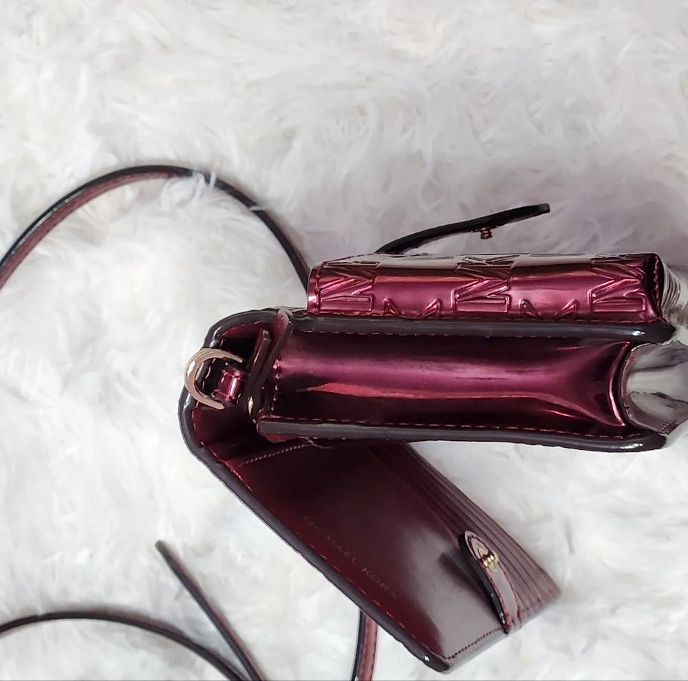 Sale! Jet Set phone crossbody